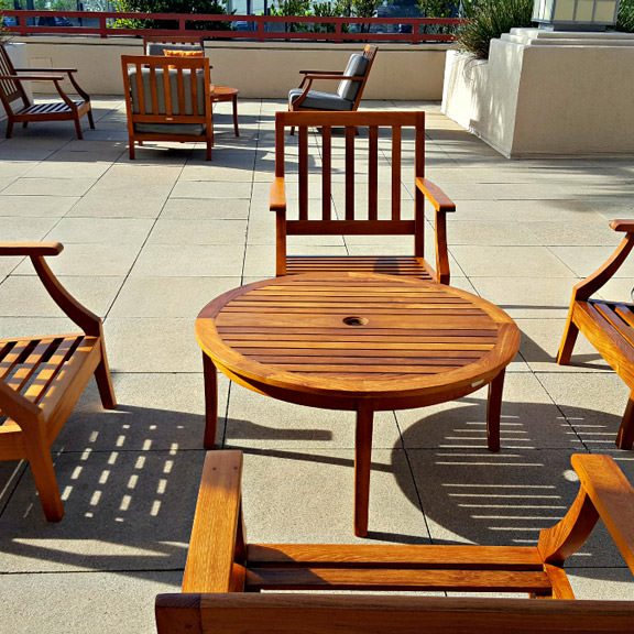 Teak refinshing service